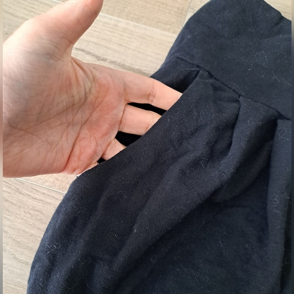 Urban Behavior Black Skirt w/ Pockets - Picture 2 of 4